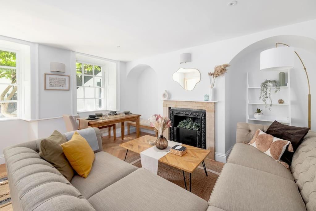 Spacious Apartment - 5 Minutes Walk To Bath Abbey Екстер'єр фото